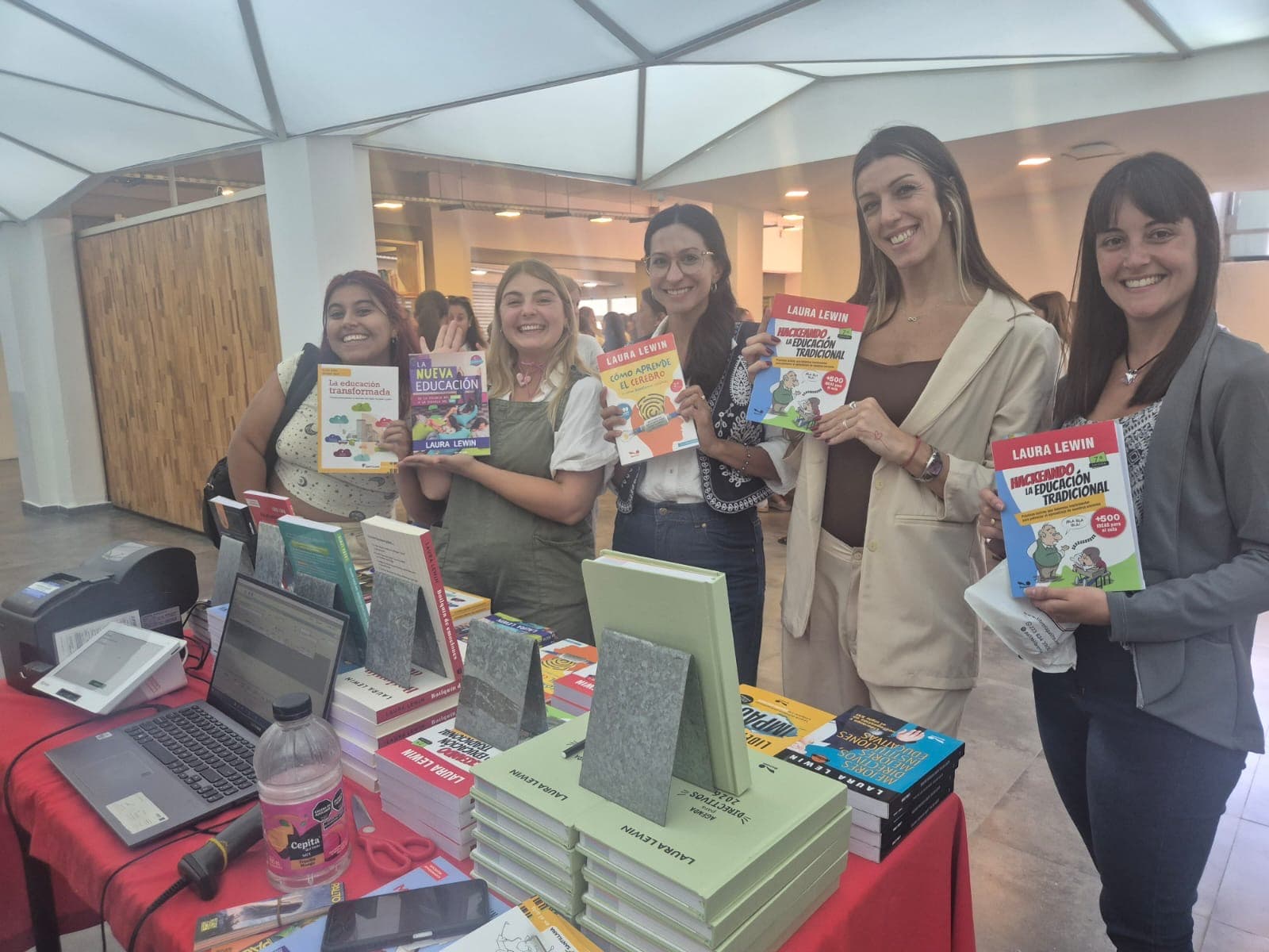 Encuentro en la feria del libro 16