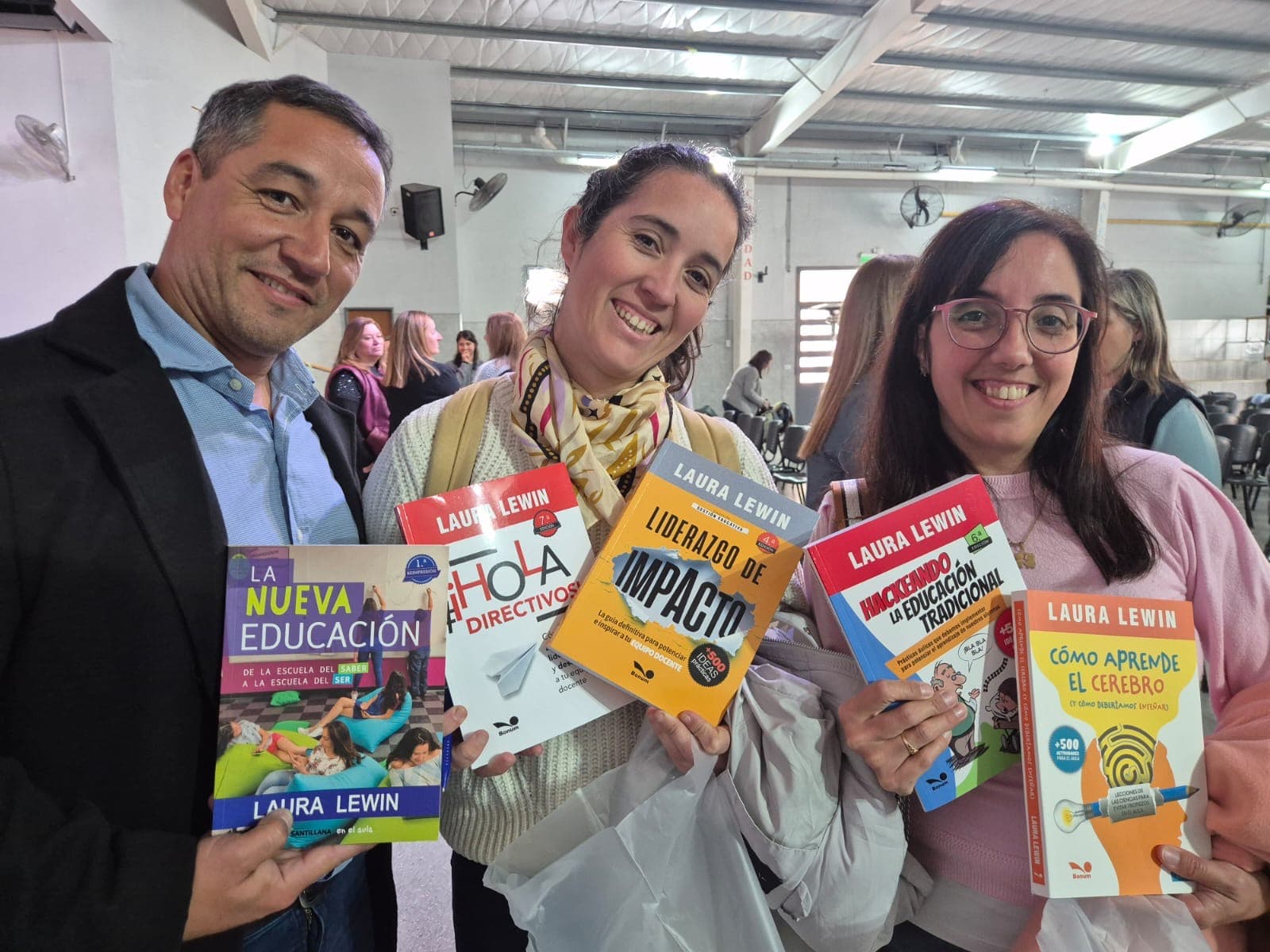 Encuentro en la feria del libro 35