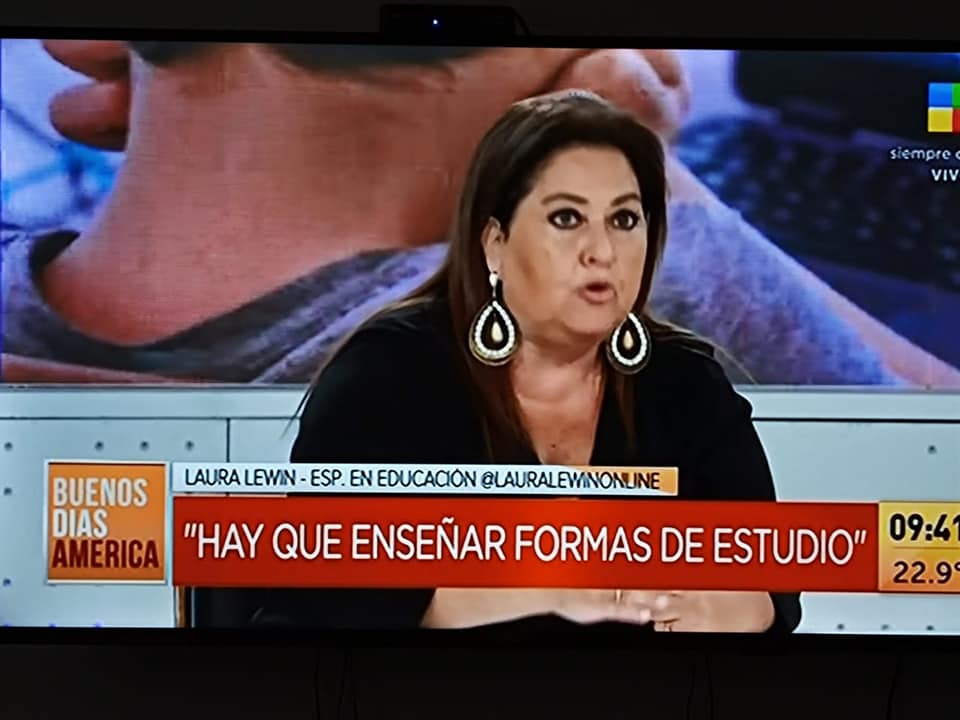 Laura en los medios