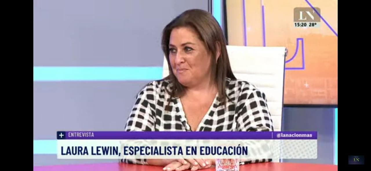 Laura en los medios